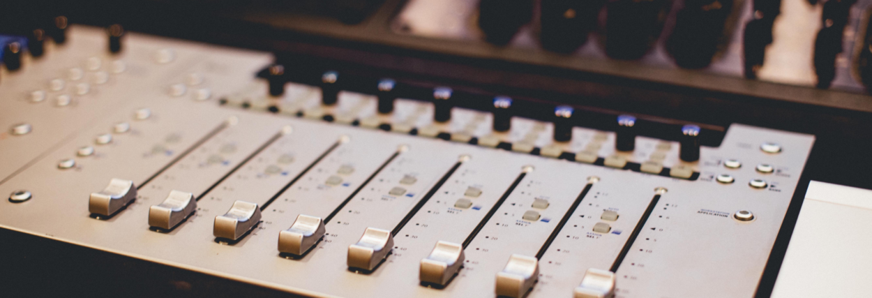 abigail-keenan-83615-unsplash.png